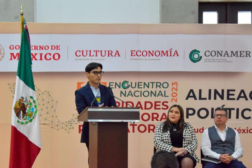 Ponencia en el centro cultural Los Pinos - 0